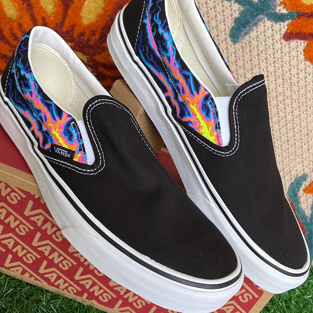 Vans Classic Slip On Electric Flame Black/True White Men’s sneakers - Picture 7 of 16